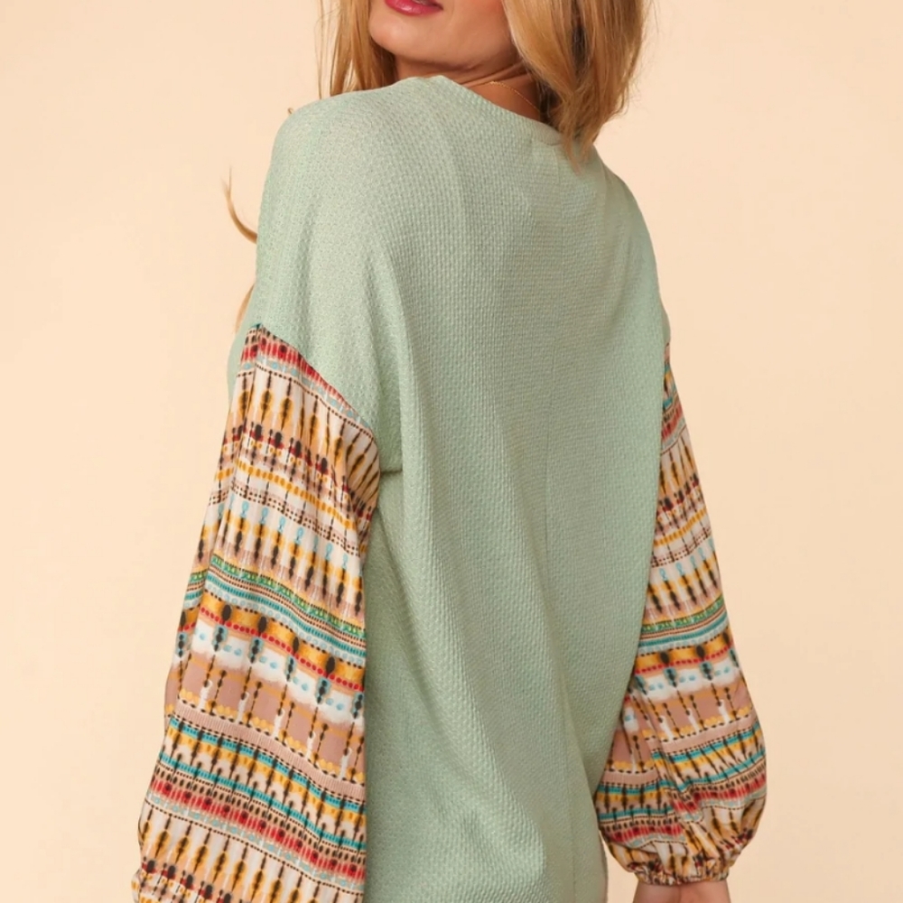 π New Bubble Sleeve Knit Top - Picture 4 of 4